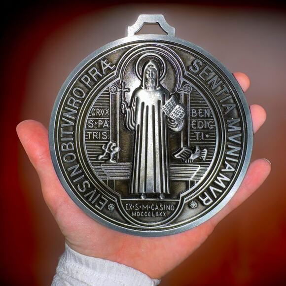 5 in Prayer Big Silver Metal Catholic Medalla De San Benito Saint Benedict Medal - Picture 1 of 2